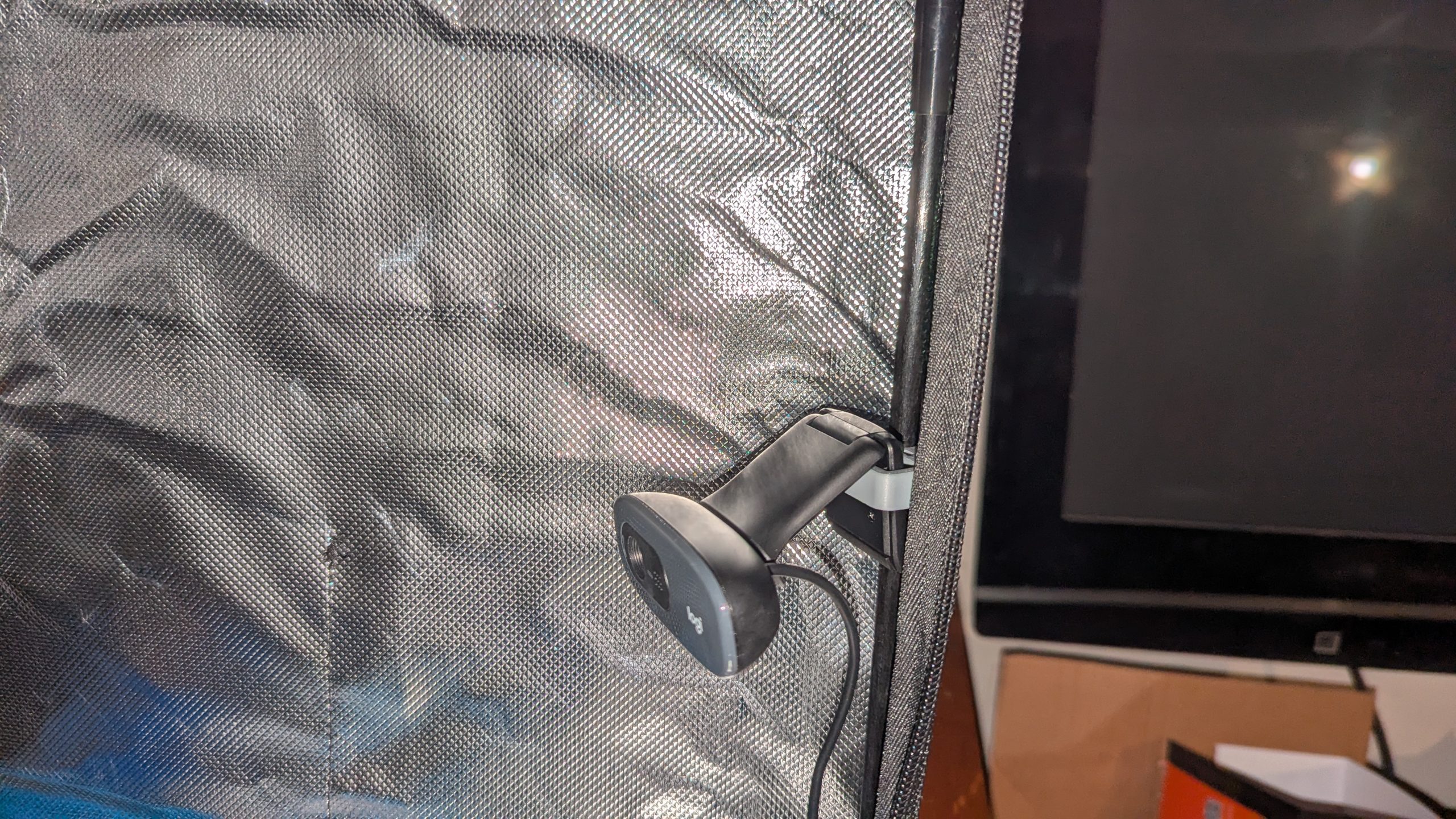 "Yoopai İnovasyonuyla Logi C270 - 6899065 İçin Özel Kamera Montaj Muhafazası!"