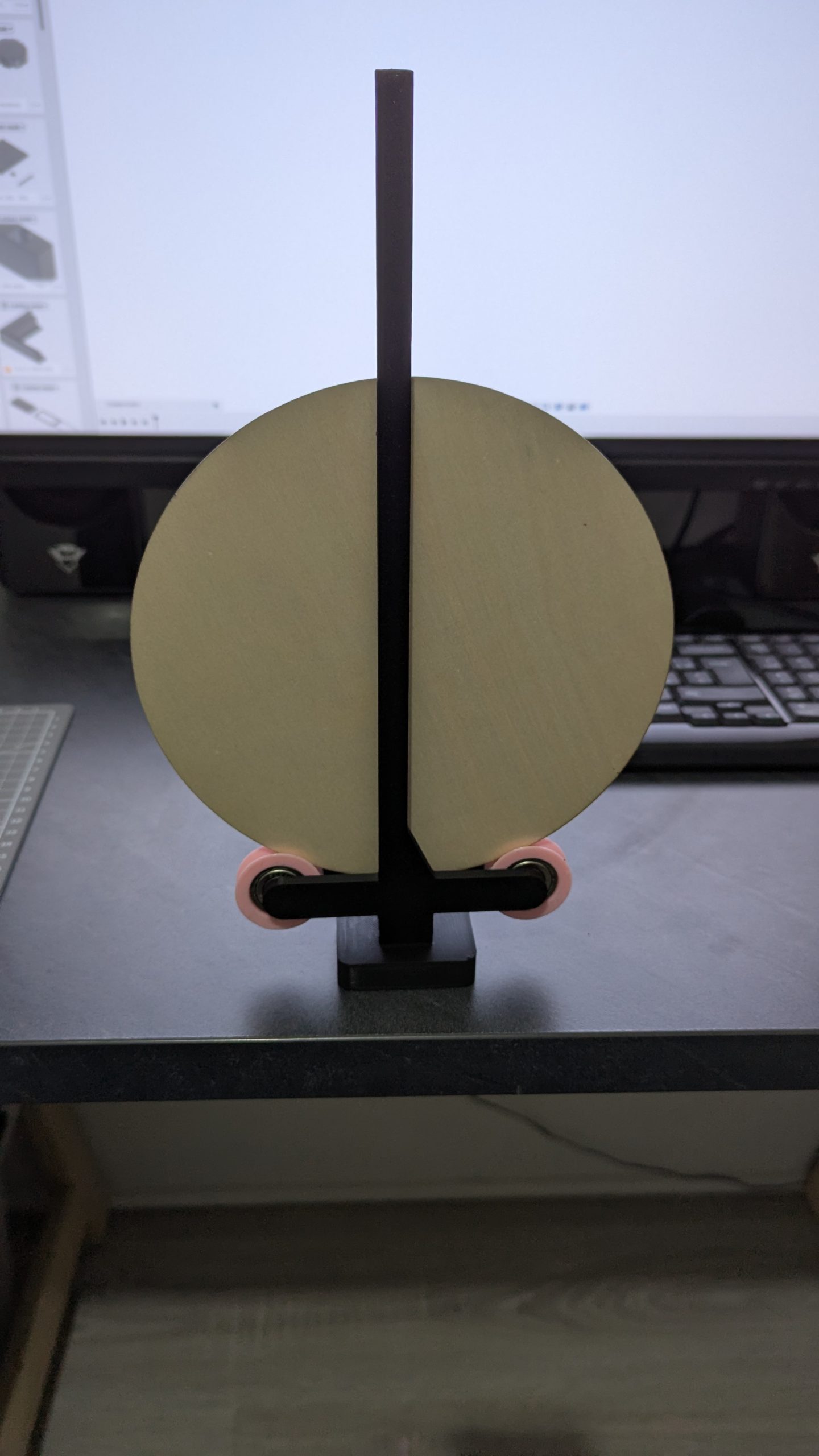 Bir diskin merkezini kolayca işaretlemek için araç - 6903101 - Görsel 2