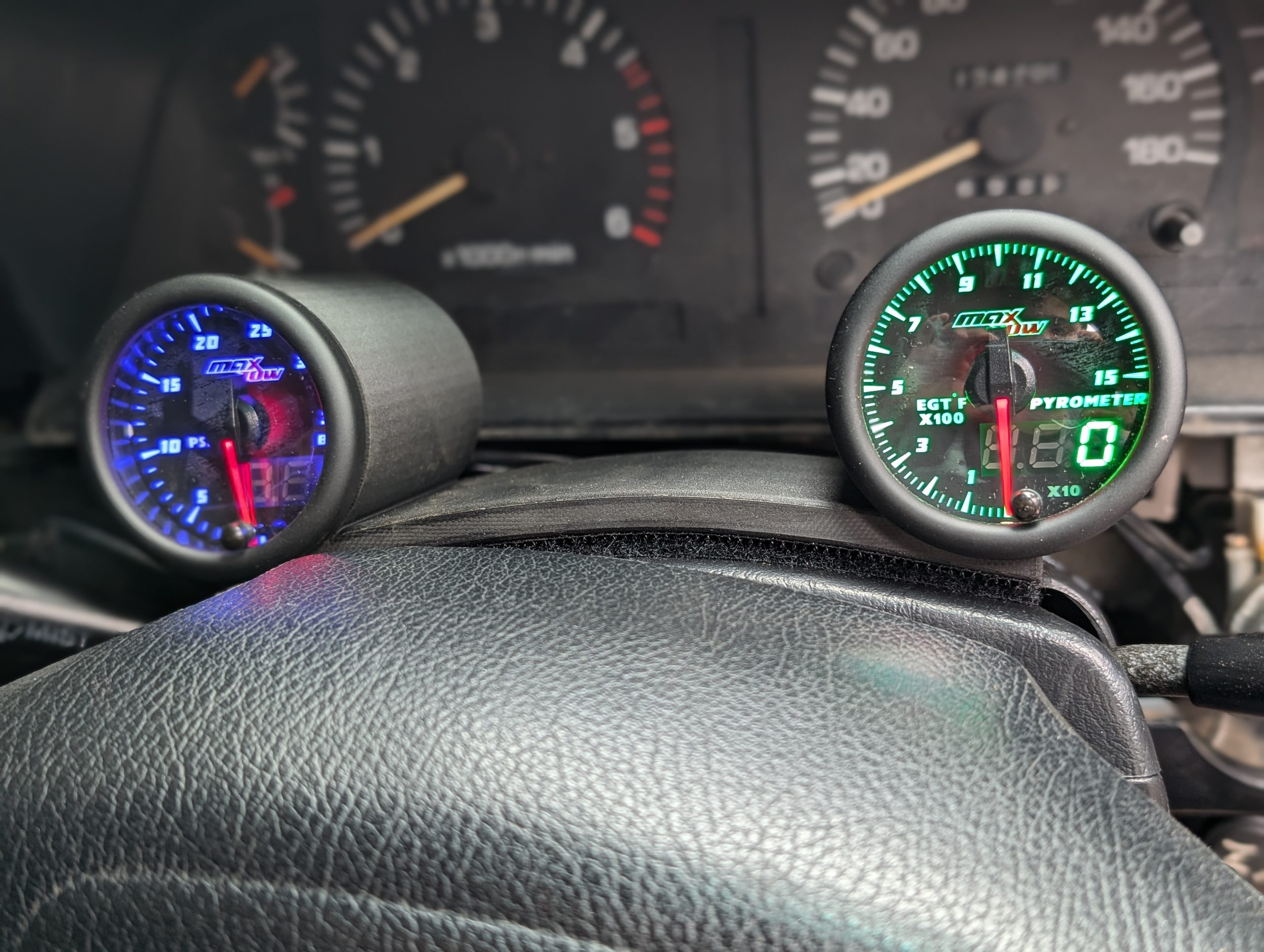 "80 Serisi İçin Çift Gauge Pod - Şıklık ve Fonksiyonun Buluşma Noktası - 6901911" - Görsel 2