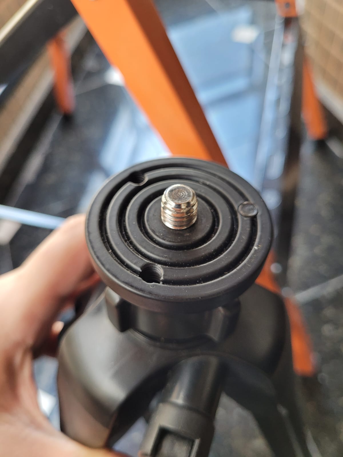 "Usta Çekimler İçin Adaptör: 3/8" (0.375 inç) -16 UNC'den 1/4" (0.25 inç) -20 UNC'ye Hızlı Bağlantı Dönüştürücü - Model: 6897843" - Görsel 2