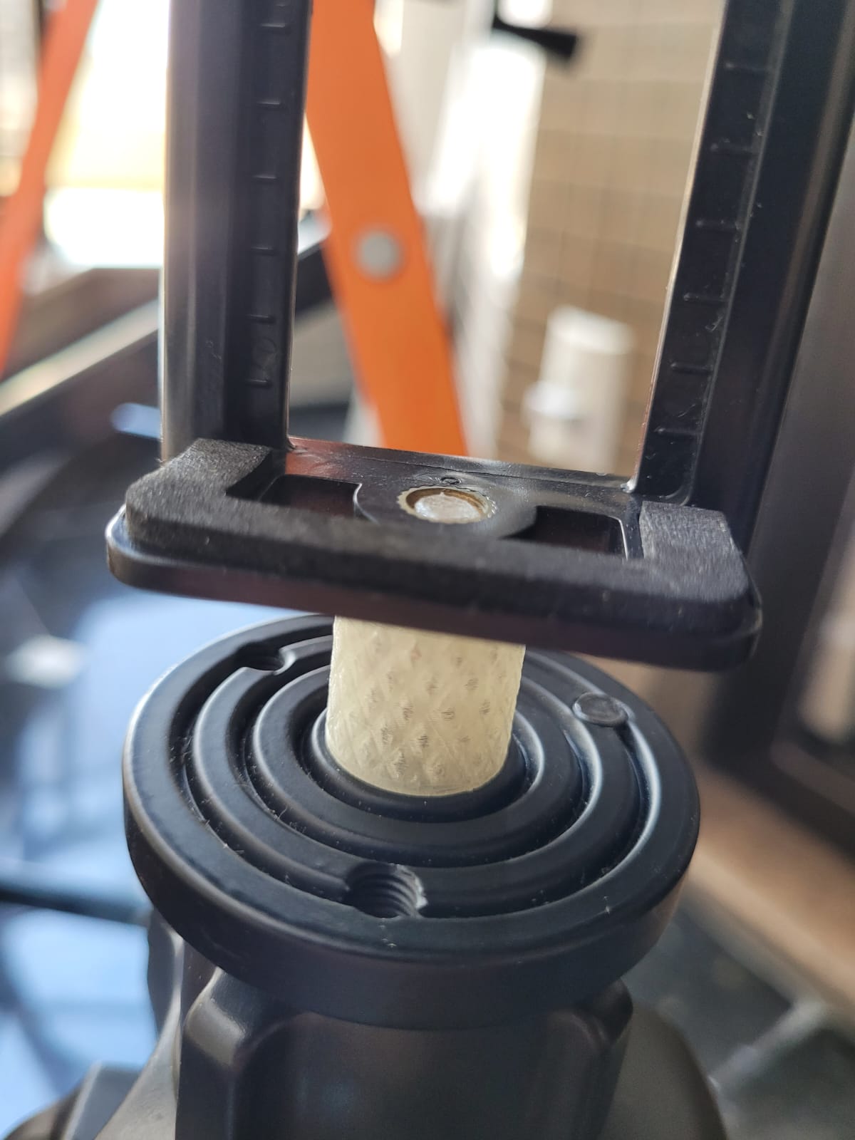 "Usta Çekimler İçin Adaptör: 3/8" (0.375 inç) -16 UNC'den 1/4" (0.25 inç) -20 UNC'ye Hızlı Bağlantı Dönüştürücü - Model: 6897843" - Görsel 5