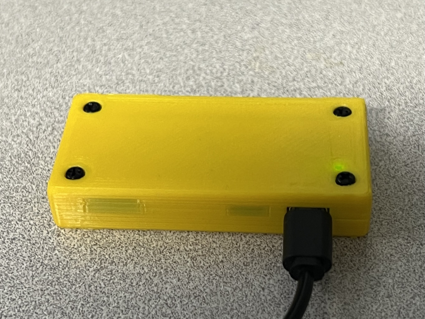 "Zarif ve Fonksiyonel: Raspberry Pi Zero 2 için Tasarlanmış Şık Clamshell Kılıf - Model 6901849" - Görsel 2