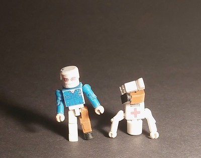 "Zarif Çizgiler: Minimatlar İçin Çapraz Bacaklı Kalça Tasarımı - 6899719" - Görsel 3