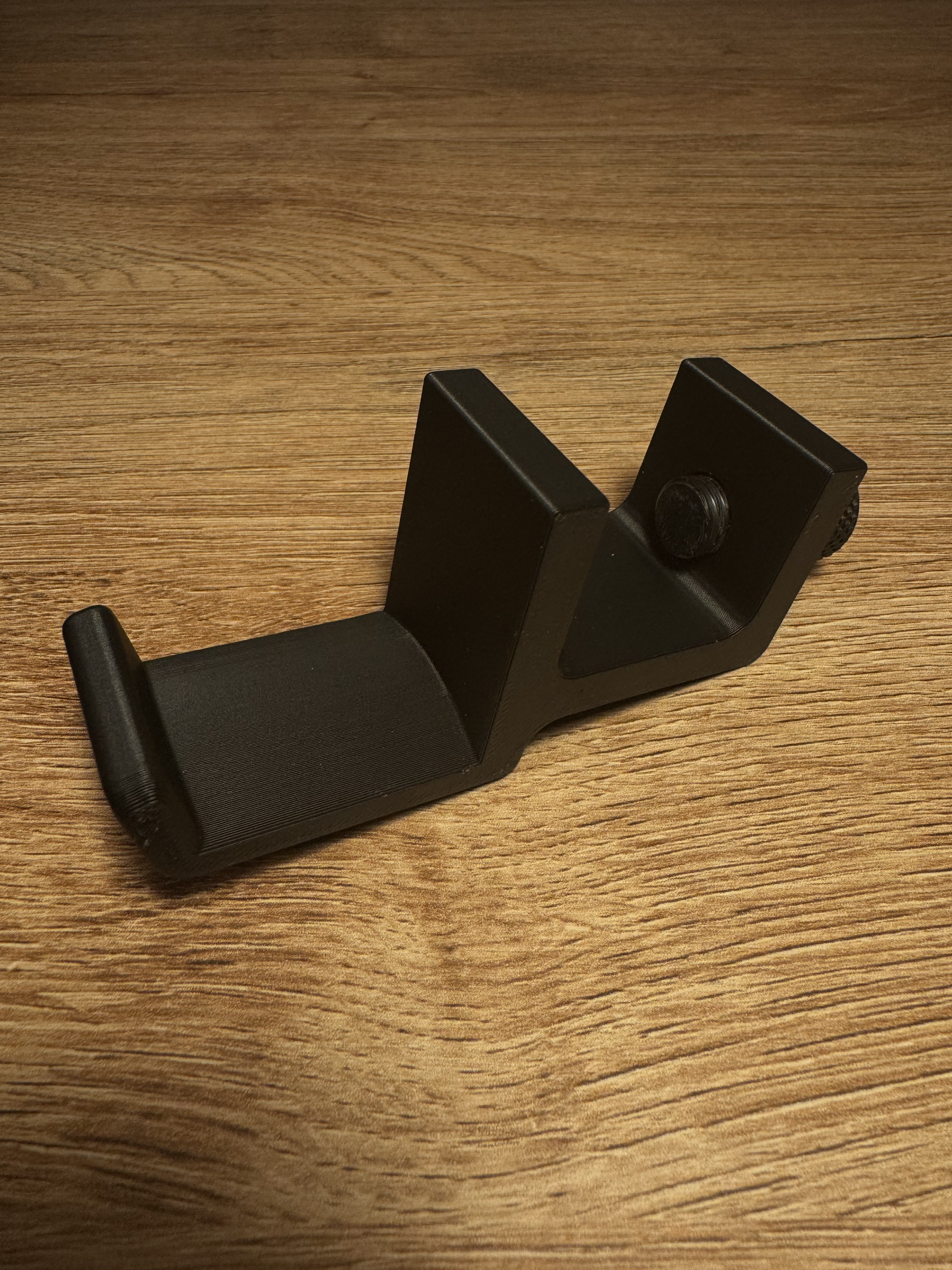 Ses Dünyanızı Düzenleyin: Estetik Kulaklık Tutucu - Model 6897861 - Görsel 3