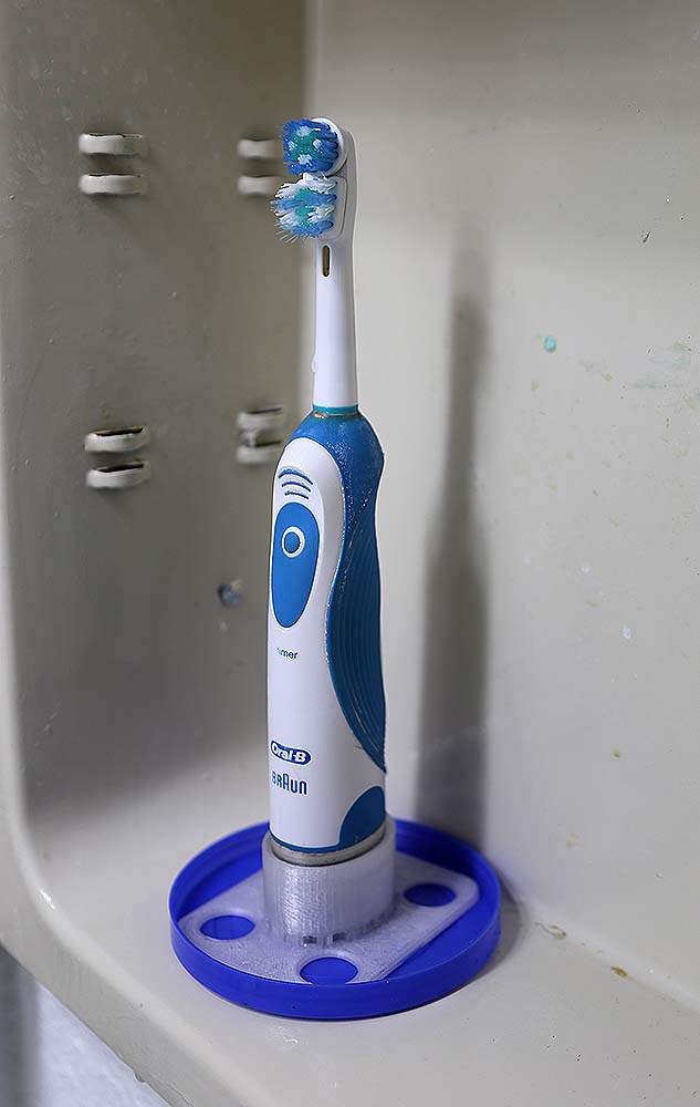 "Oral B Diş Fırçası İçin Şık ve Pratik Stand Kurutucu - Model 6898459" - Görsel 2