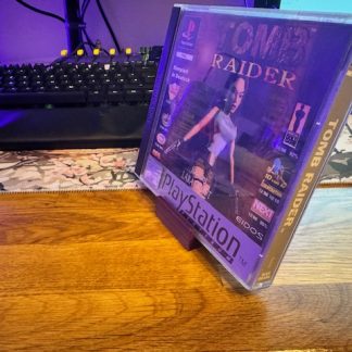 "Retro Oyun Tutkunları İçin Özel PlayStation 1 Oyun Standı - Ekran Koruyucu ve Disk Düzenleyici - PS1 Şıklığıyla!"