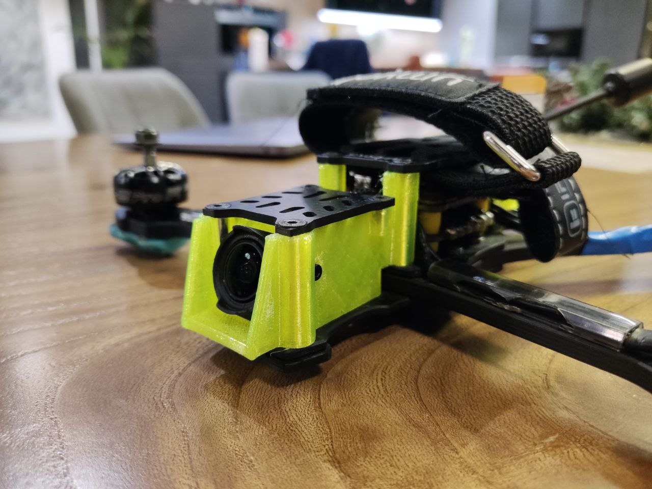 "GRPC Mark5: DJI O3 Kamera için Yenilikçi Montaj Çözümü - Model 6900518" - Görsel 2