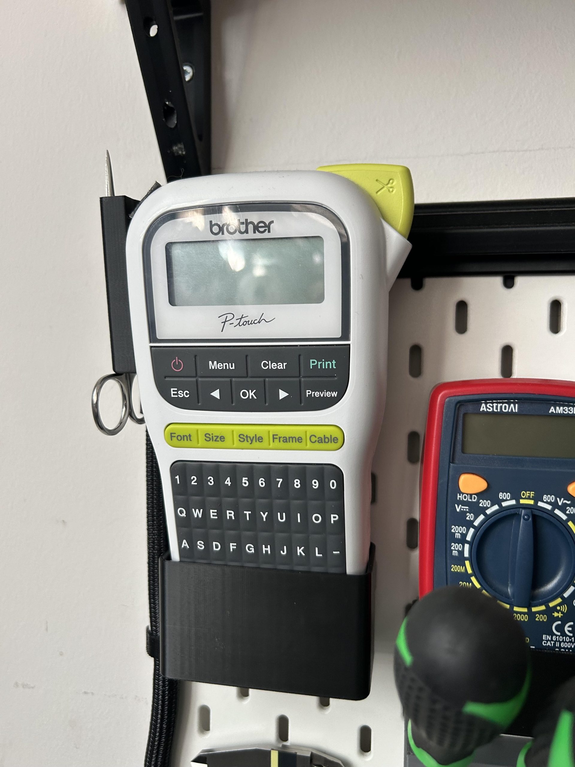 Kardeş P-Touch Etiket Maker için Skadis Araç Sahibi-6905581