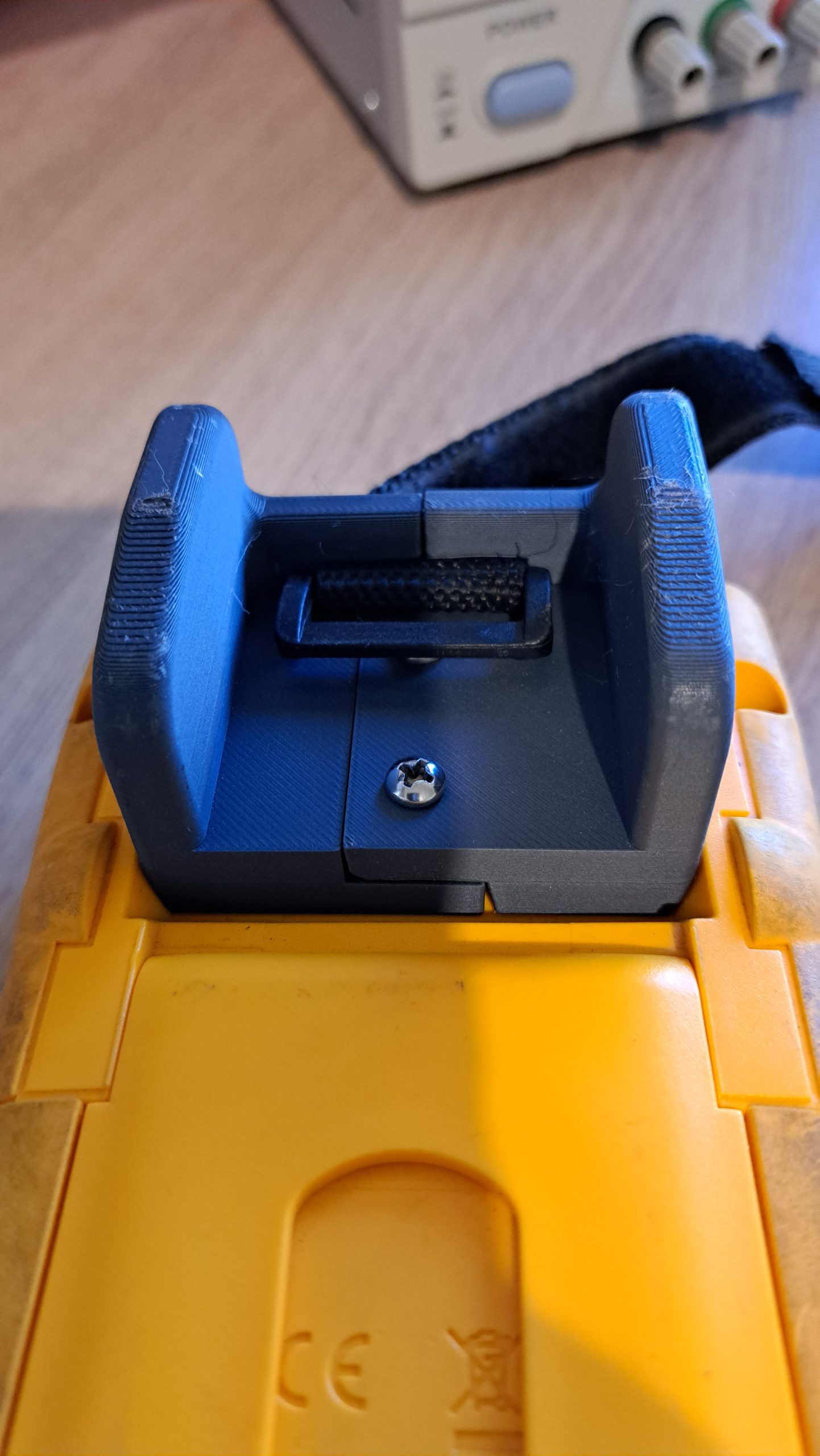 Fluke 789 Manyetik Kayış Tutucu - 6907992 - Görsel 2