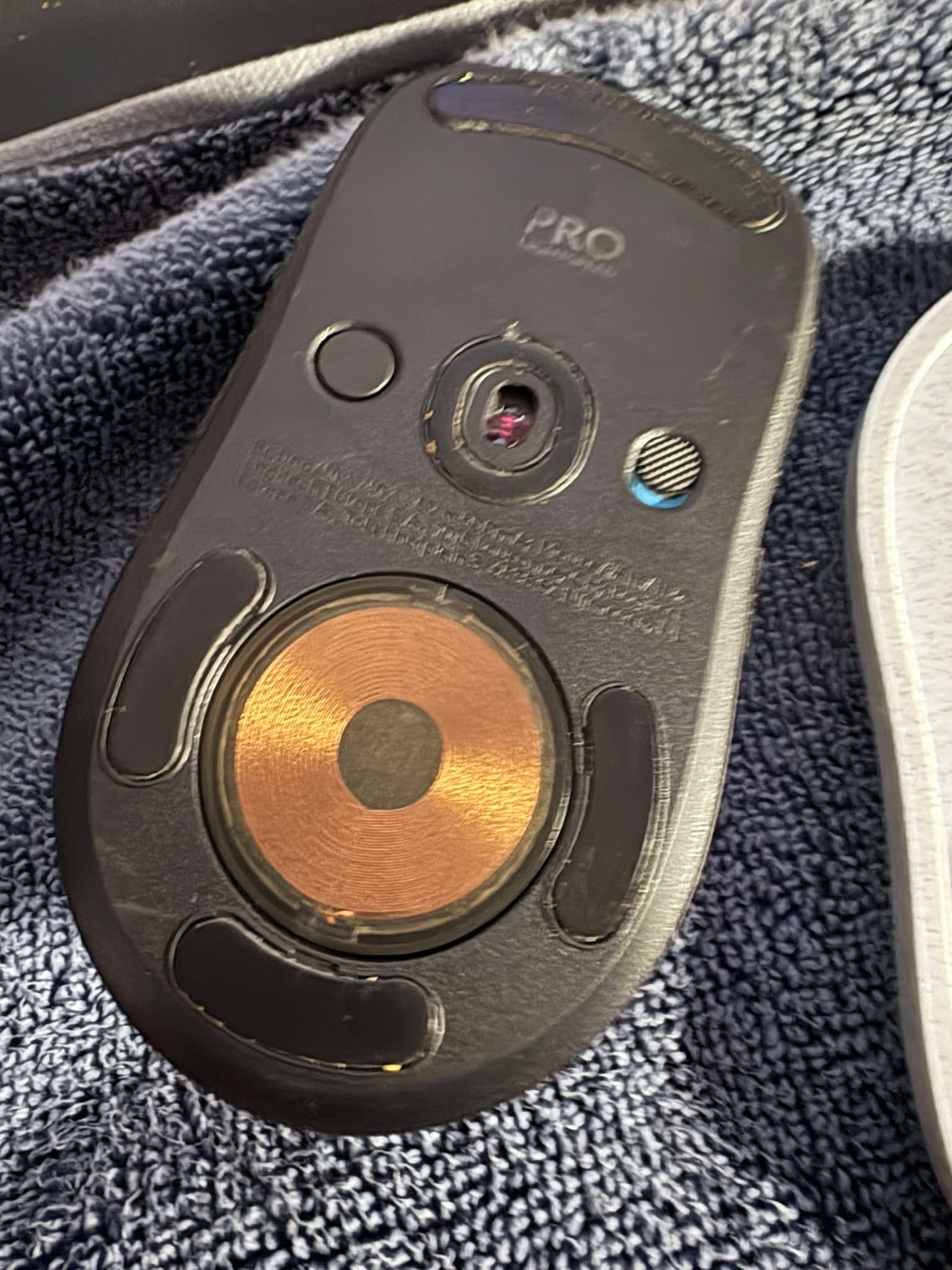 Şarj edilebilir orta boy fare için magsafe şarj tepsisi. - Görsel 2