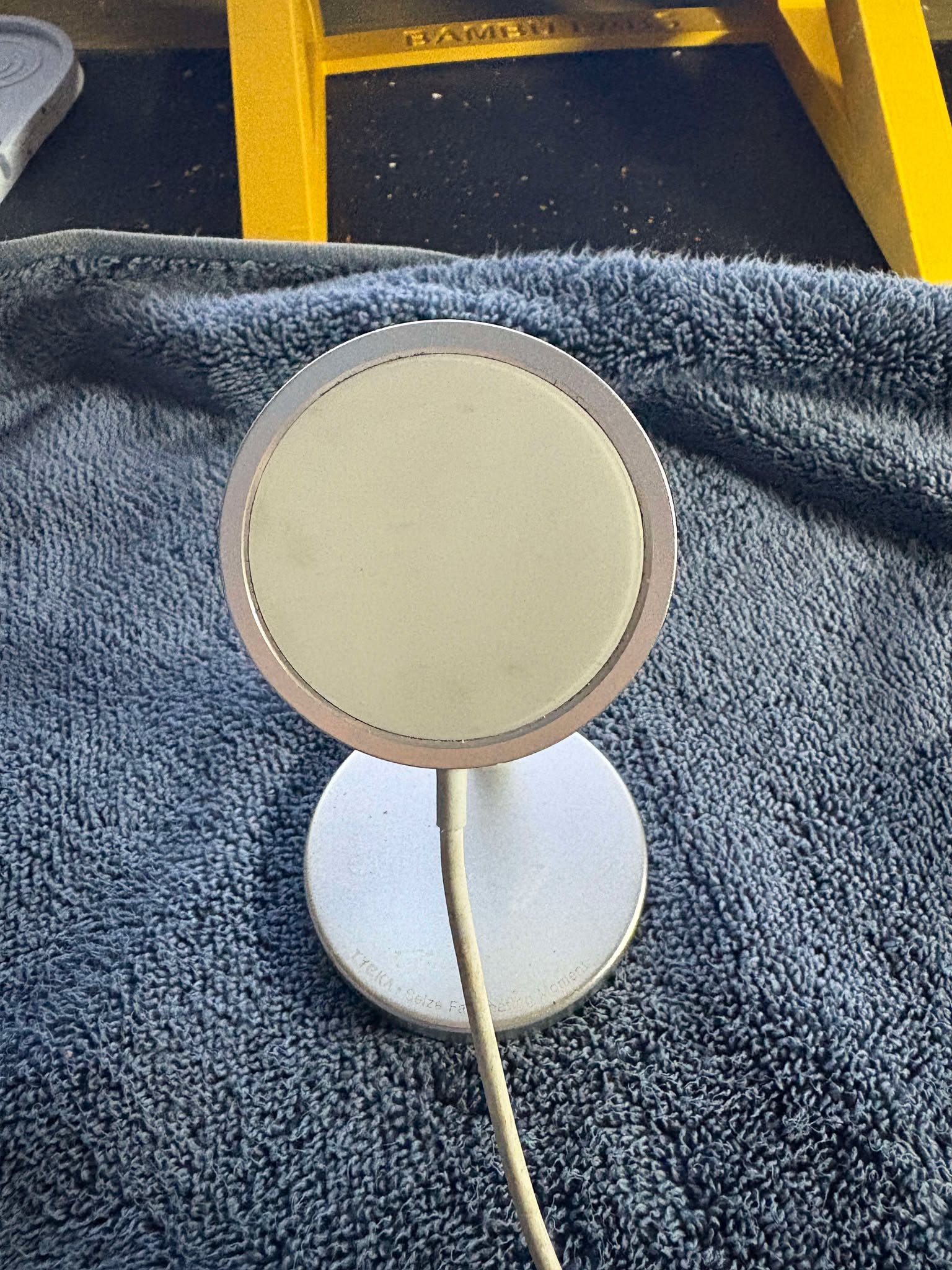 Şarj edilebilir orta boy fare için magsafe şarj tepsisi. - Görsel 3