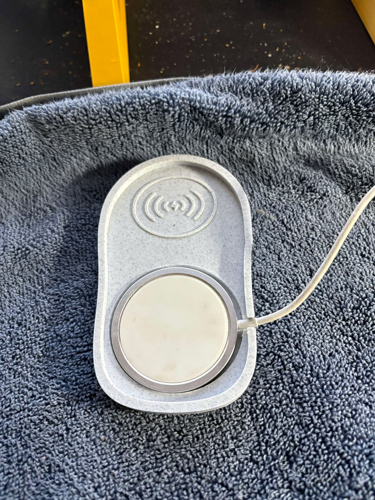 Şarj edilebilir orta boy fare için magsafe şarj tepsisi. - Görsel 5