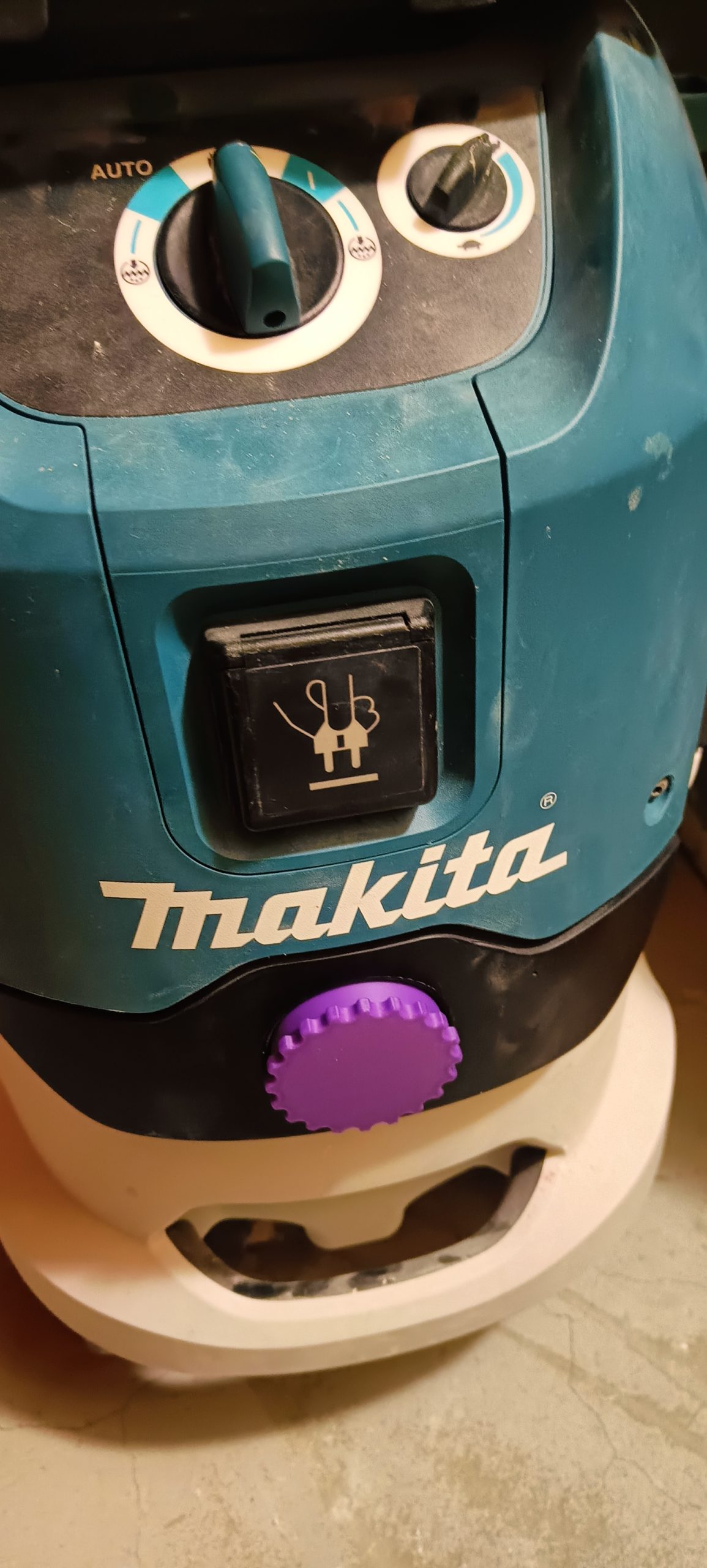 Makita VC4210 (ve Diğer Model Vakum Süpürge) için fiş - 6902897 - Görsel 2