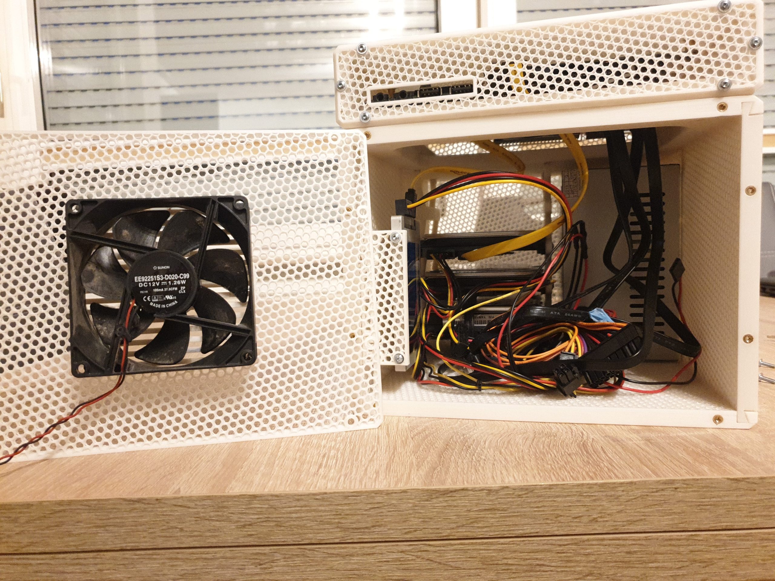 Eski bir dizüstü bilgisayardan sunucu - 6906956 - Görsel 2