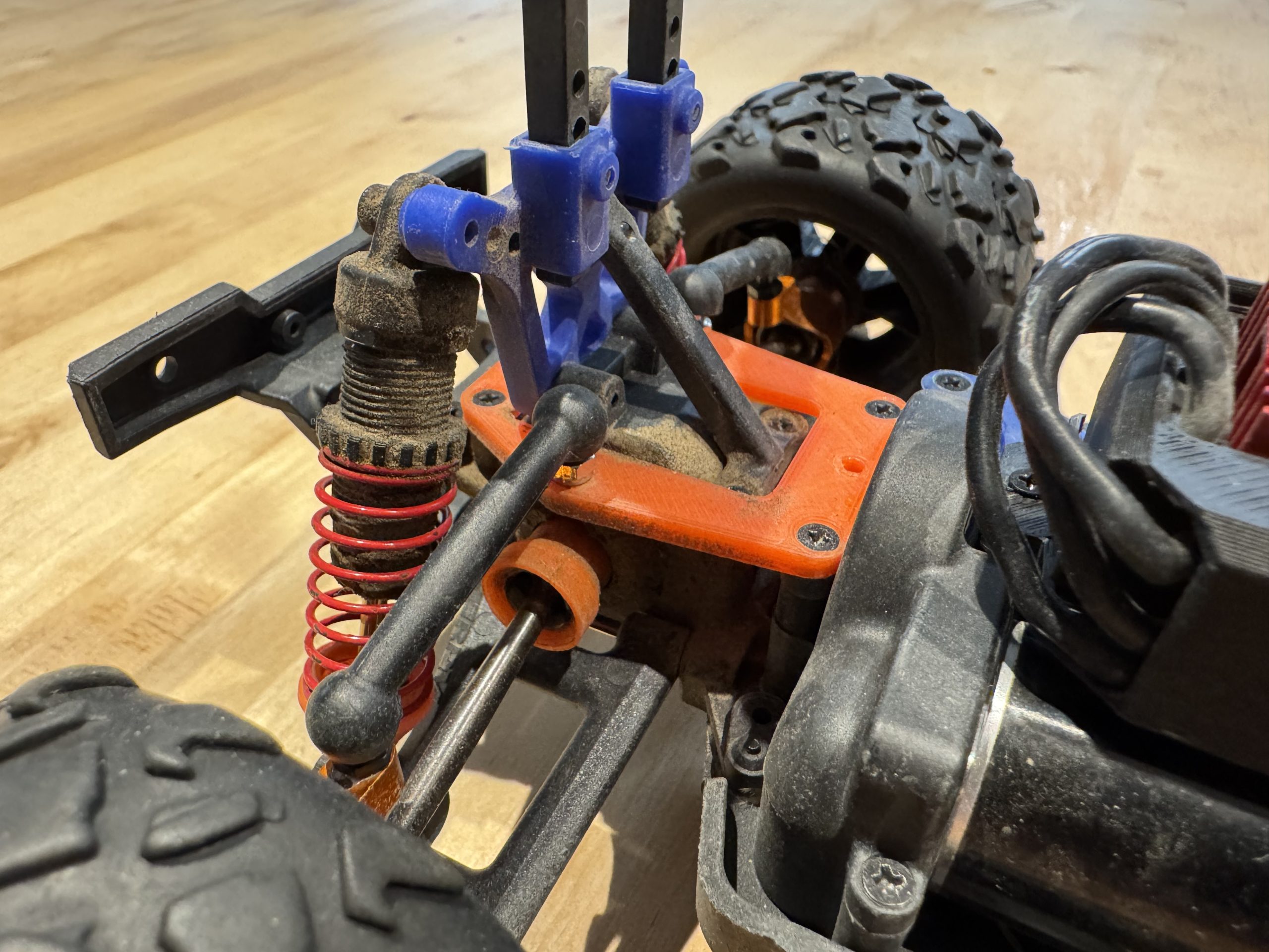 Latrax Teton 7530 Diferansiyel Muhafaza (Arka) Onarım Braketi Traxxas - 6904226 - Görsel 3