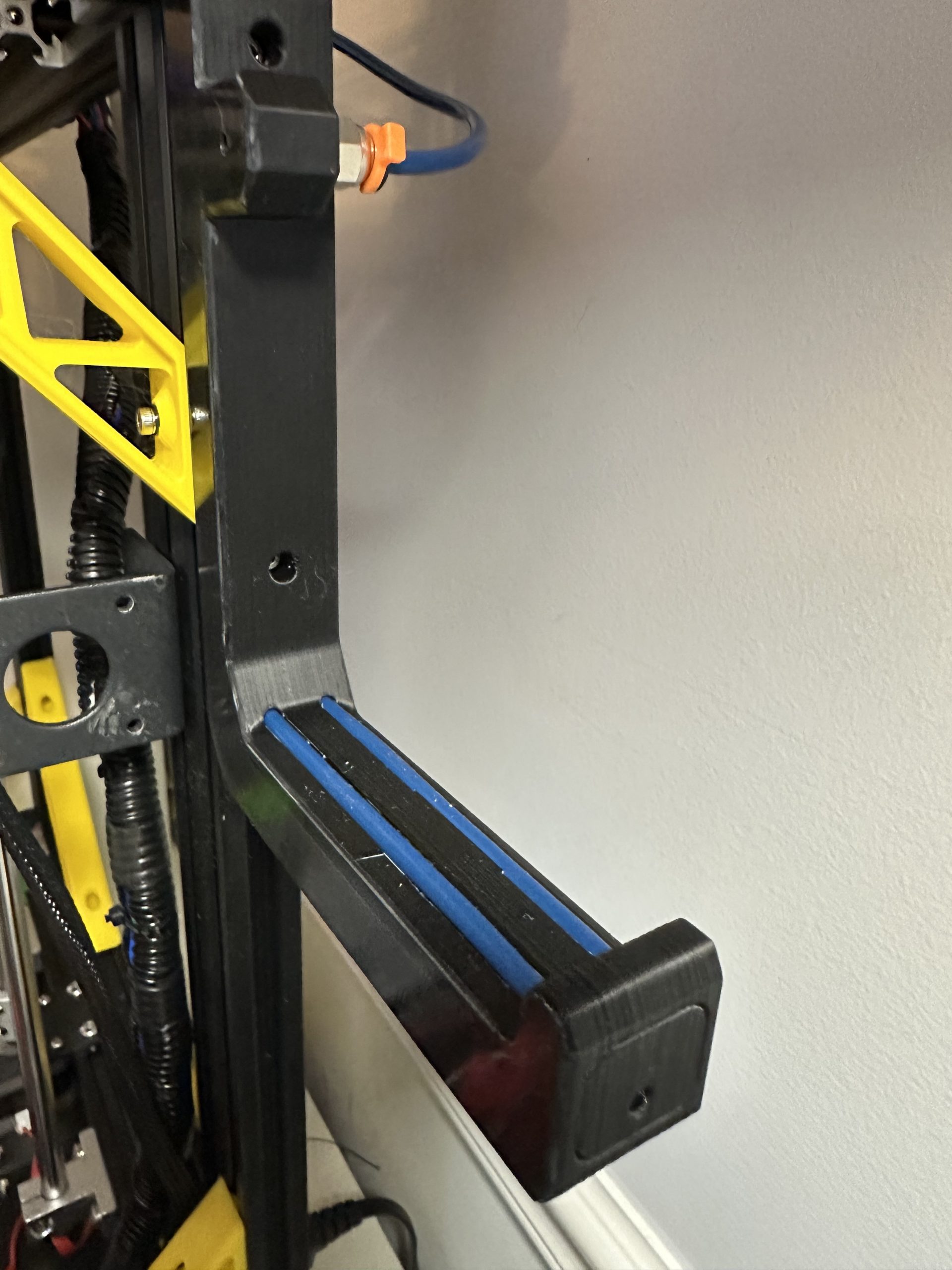 Merkür One.1 Zerog Makarası Tutucu ve Kılavuzu - 6906050