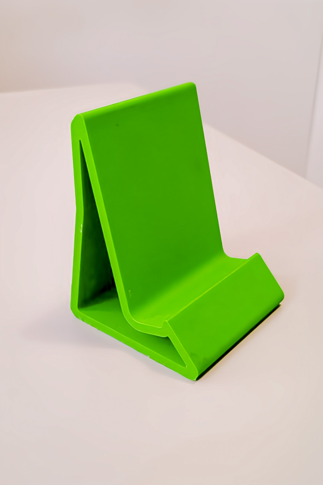 Cep telefonu tutucu.