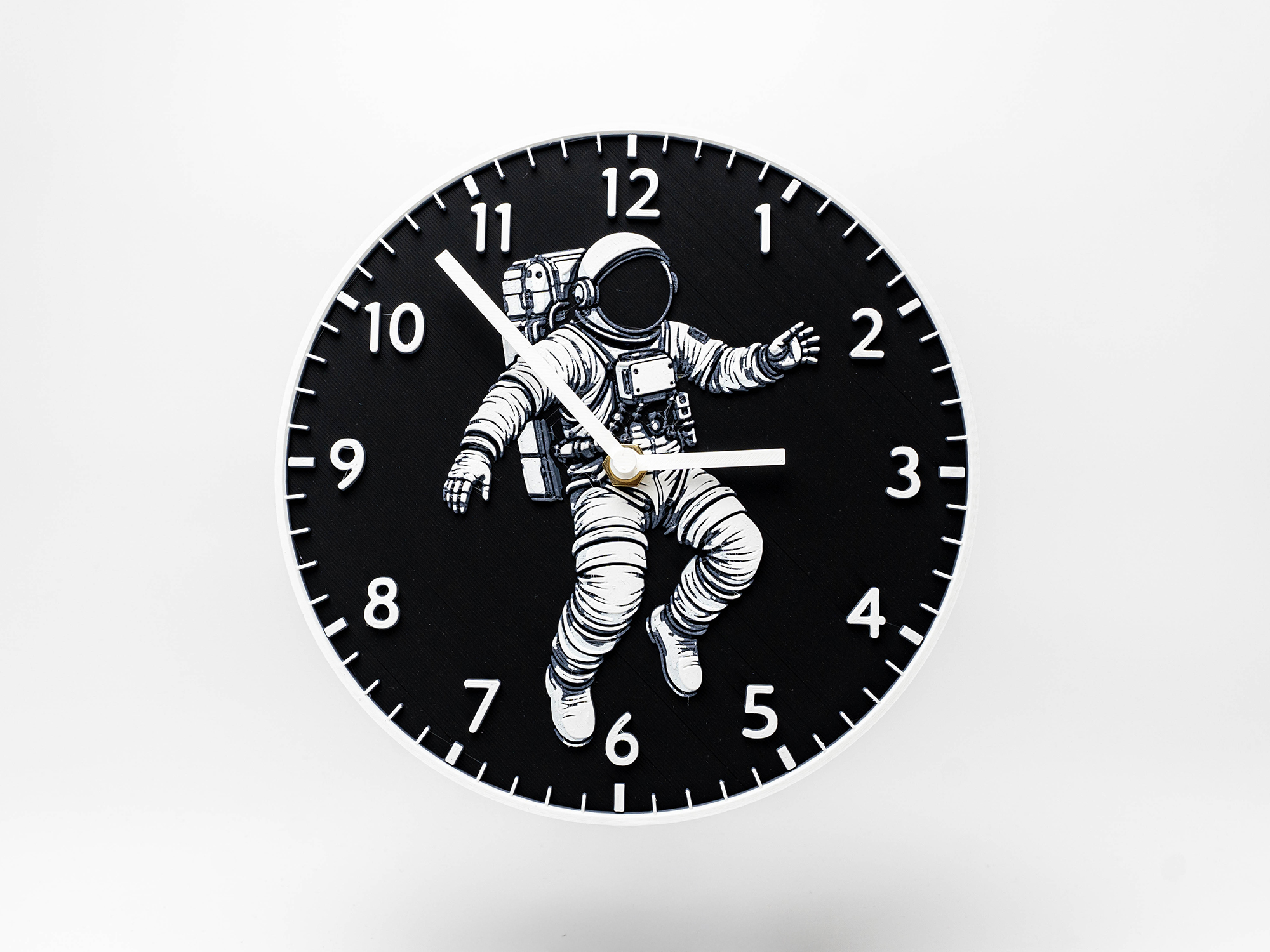 Yüzen astronot duvar saati - 6904087