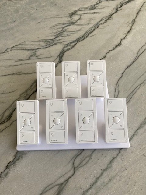 LUTRON PICO 7 Uzaktan Stand Pain - 6903713