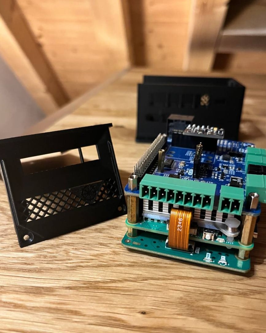 Raspberry Pi 5 + NVME Alt + MacArthur Şapka - 6907924 için sandviç çantası - Görsel 3