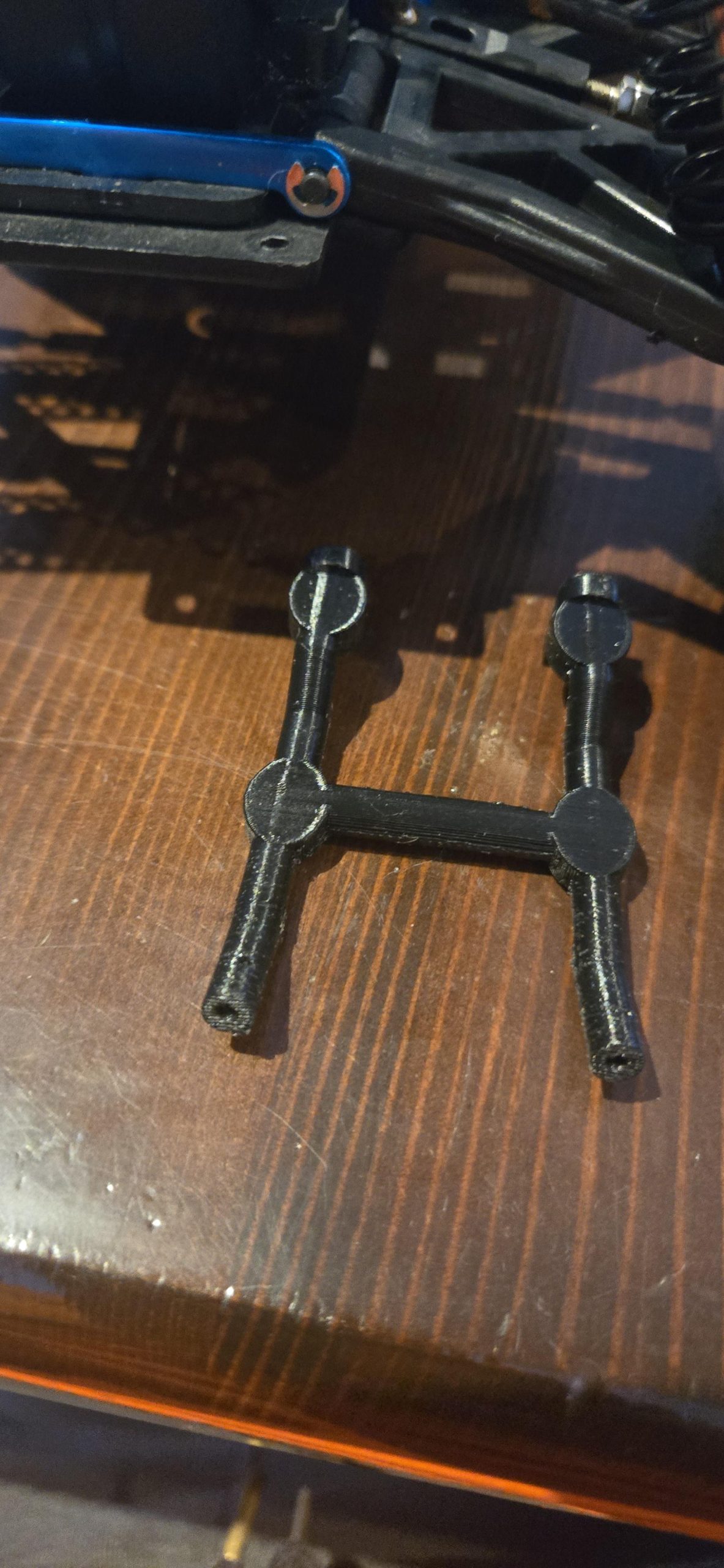 REMIX REDCAT VOLCANO EPX Ön Tampon Destek Braketi - 6904550