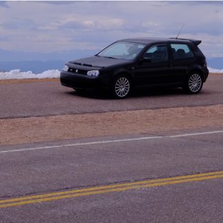 VW Mk4 Golf GTI Alternatif Ön Amblem Montajı 7048082