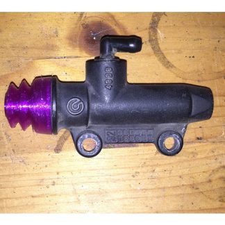 Aprilia Pegaso GA Arka Fren Silindiri Toz Kapağı 6755702